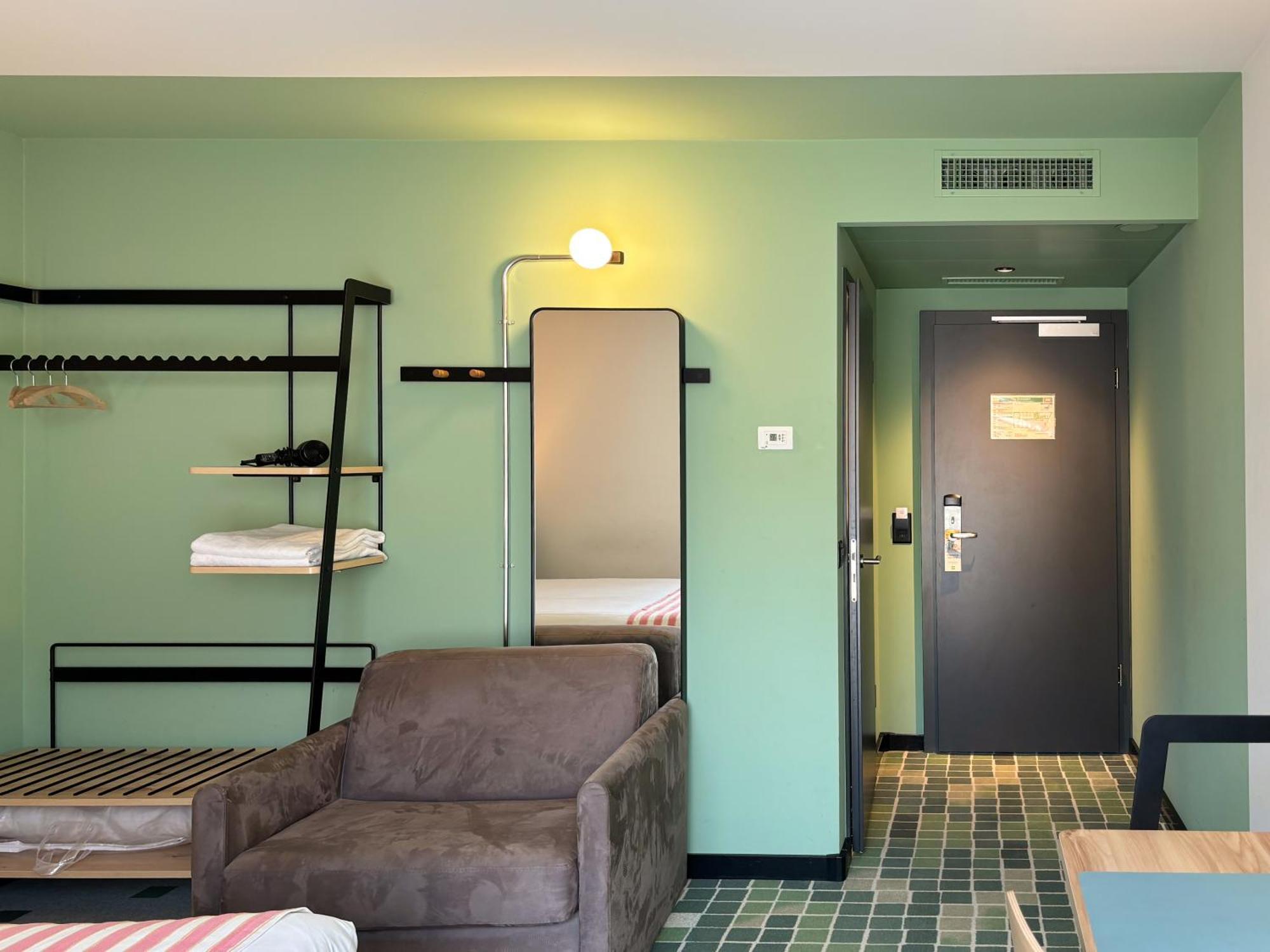 Nonanteneuf Appart Hotel Sierre - Contactless Check-In Eksteriør bilde